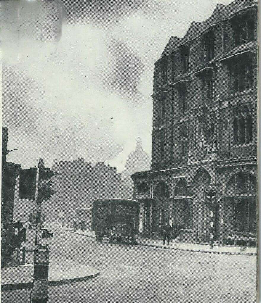 Manchester Hotel Aldersgate Street. The hotel's most dramatic moment came in December 1940, when it was attacked by German bombs during World War II. The hotel was gutted by fire and reduced to a heap of rubble. The photo below shows the aftermath of the bombing.